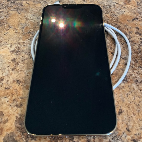 Apple iPhone 13 Pro Max 128GB - Gold - Unlocked - Picture 2 of 4
